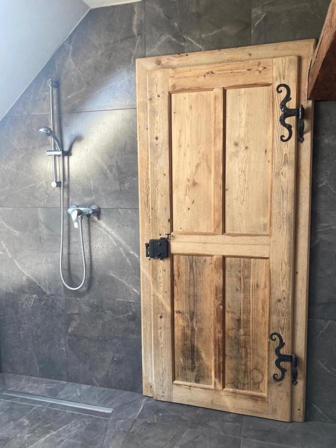 Altbau Zimmer In Anif Zewnętrze zdjęcie